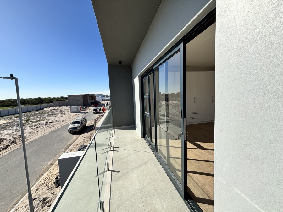 4 Bedroom Property for Sale in Sandown Western Cape